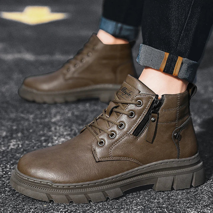 Lennon | Wide-fit Retro Chelsea Ankle Leather Boots